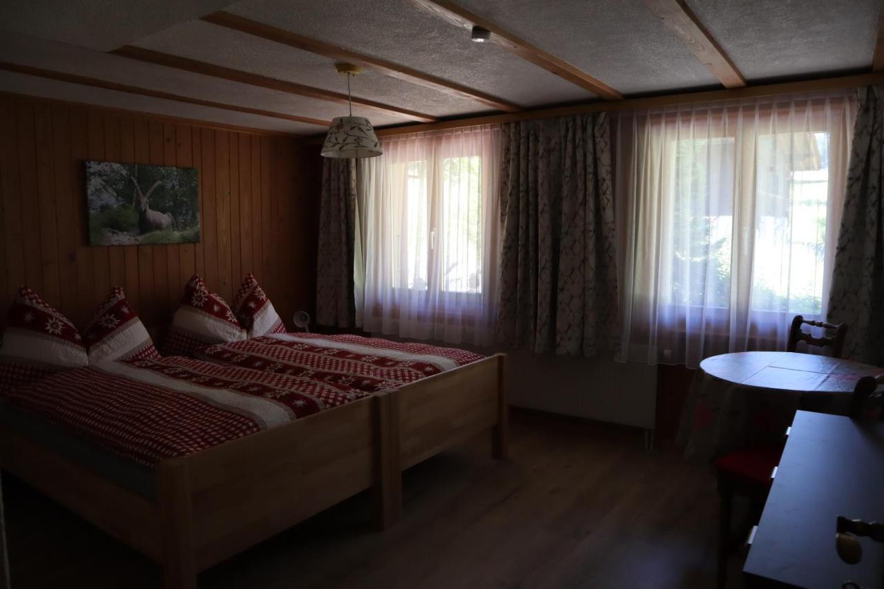 Harri's In Kandersteg, *
